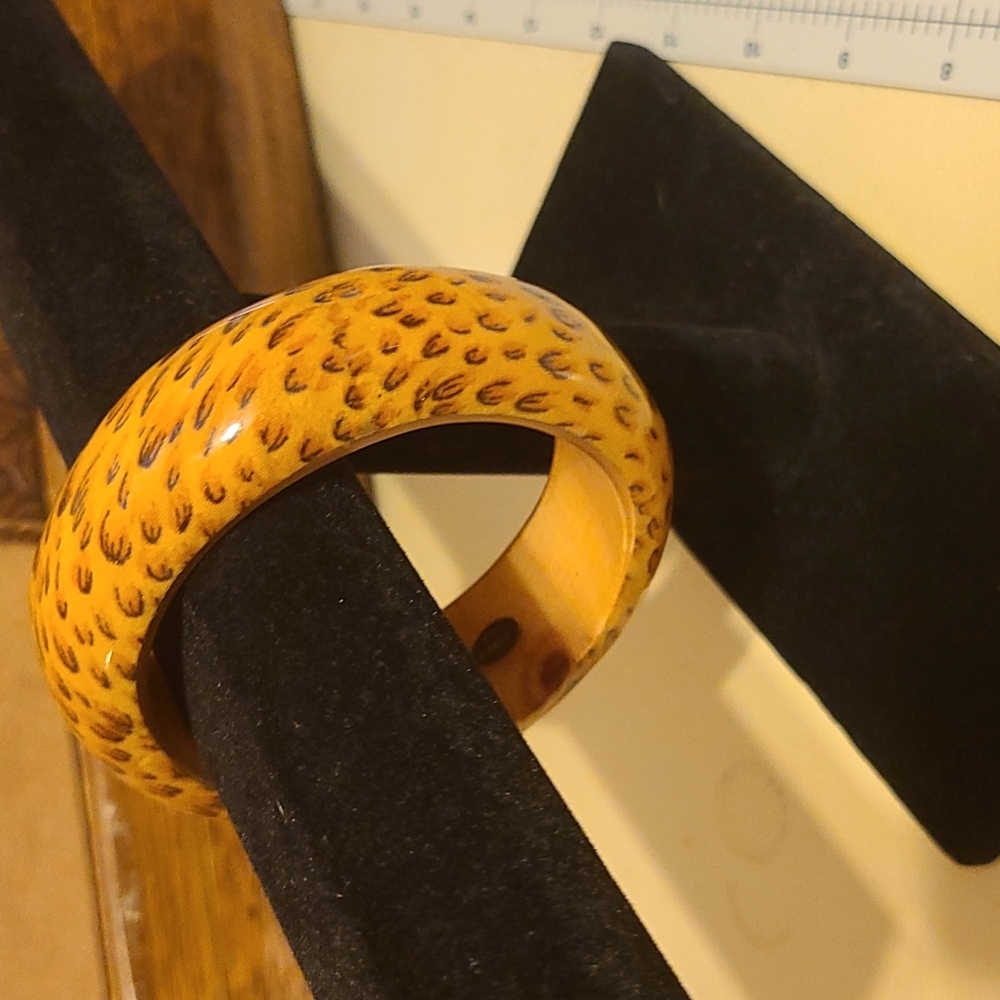 Cara NY Bangle